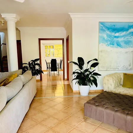 Villa Chayofa *